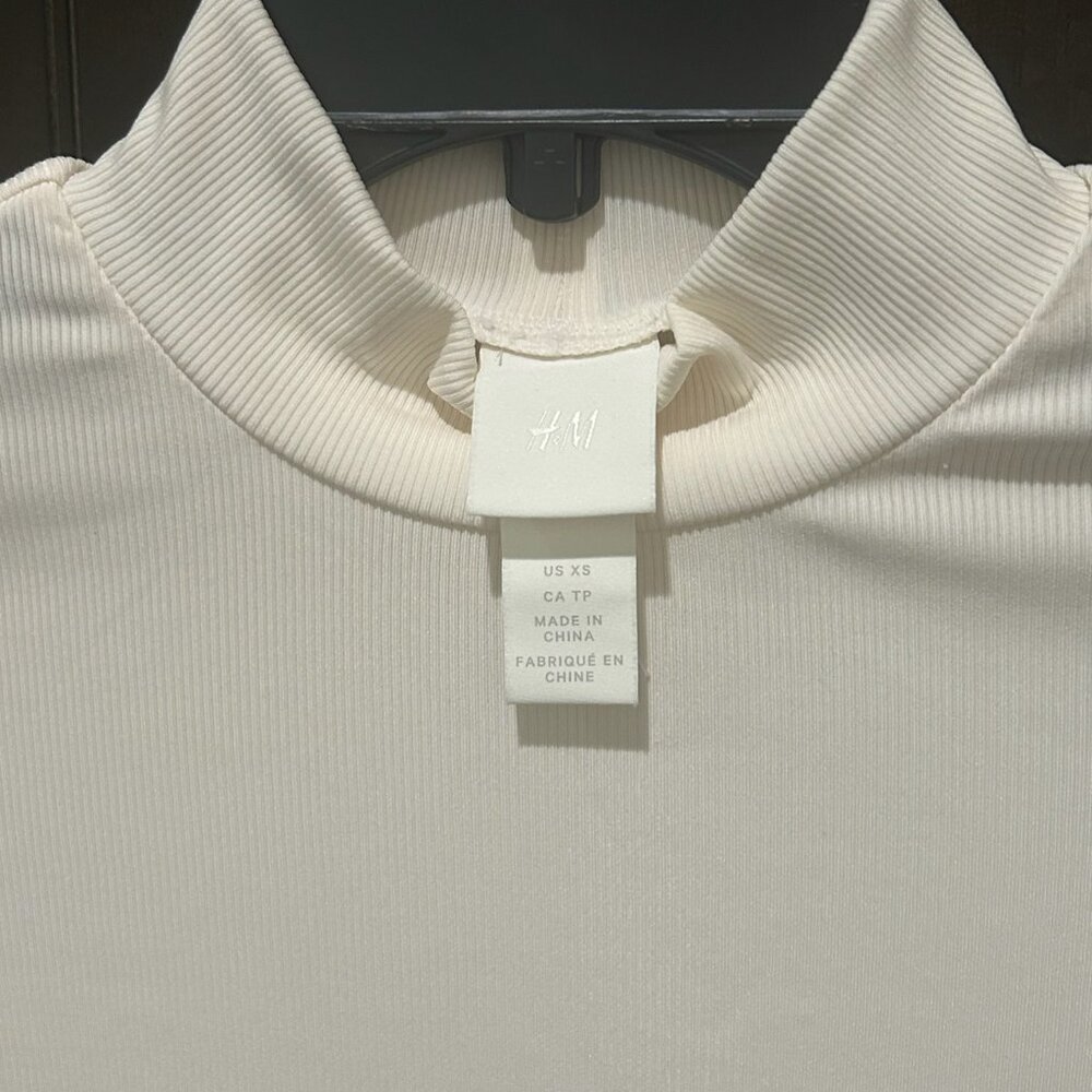 H&M Cream Ribbed Top size XS - Picture 5 of 9